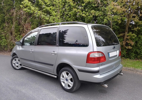 Ford Galaxy cena 7800 przebieg: 304000, rok produkcji 2004 z Sochaczew małe 326